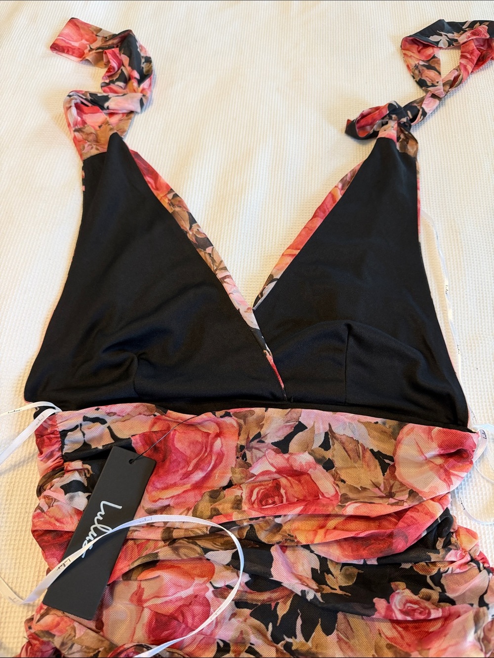Lulu Floral Ruched Waist Bodysuit Size Small NWT - Picture 9 of 11